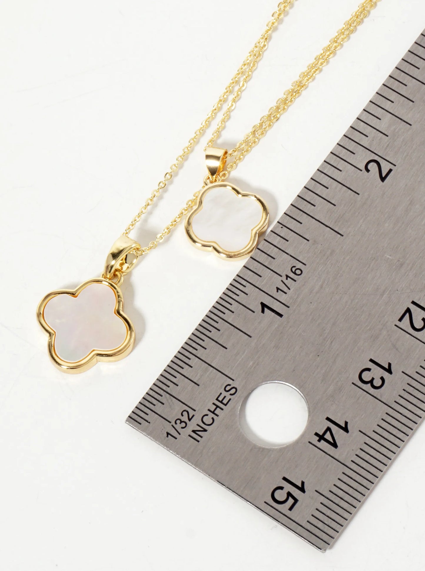 10-12mm Mother-of-Pearl Quatrefoil Pendant Layered Necklace