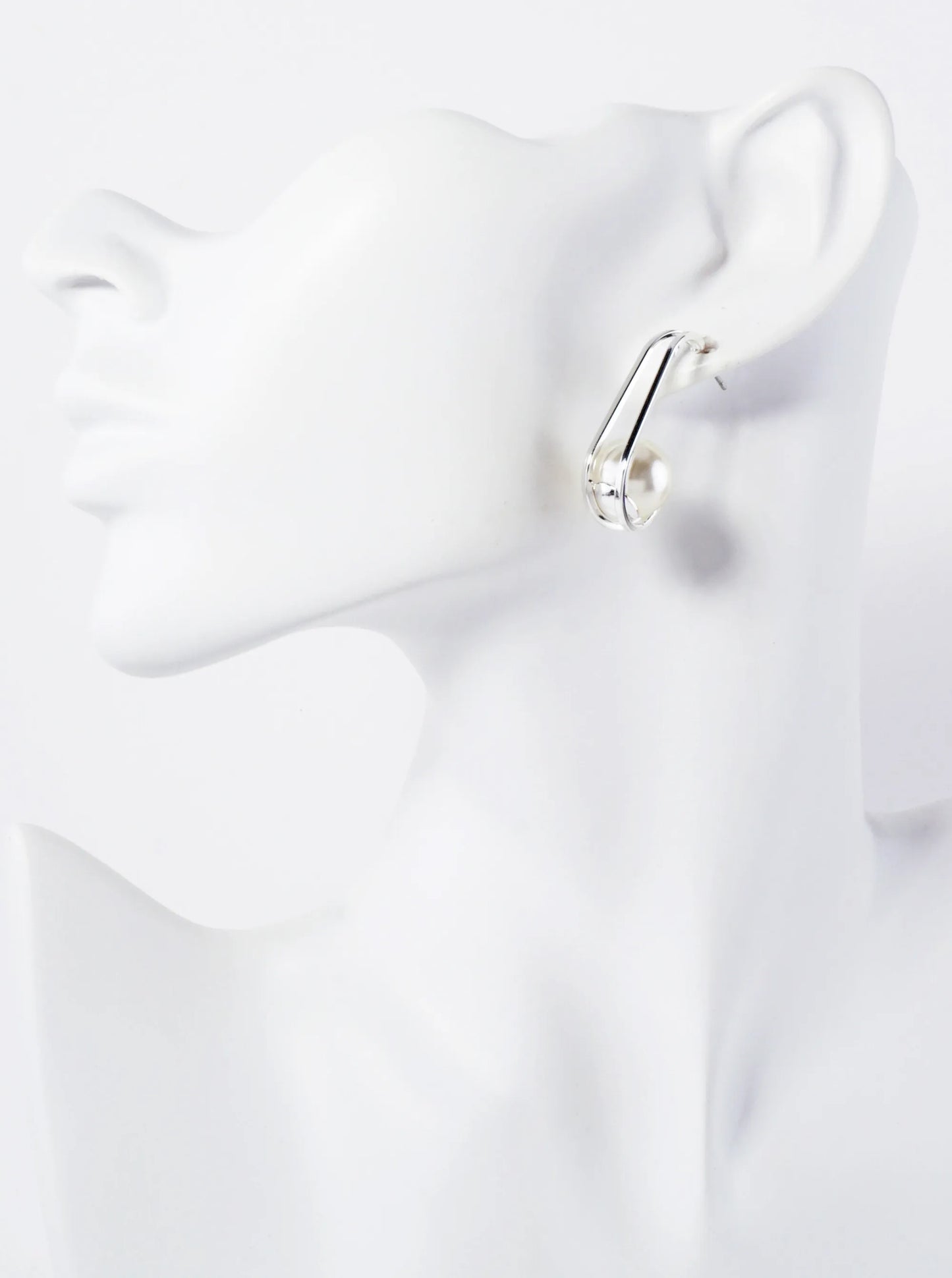 10mm Pearl Inside 30mm Poilished Hoop Earrings