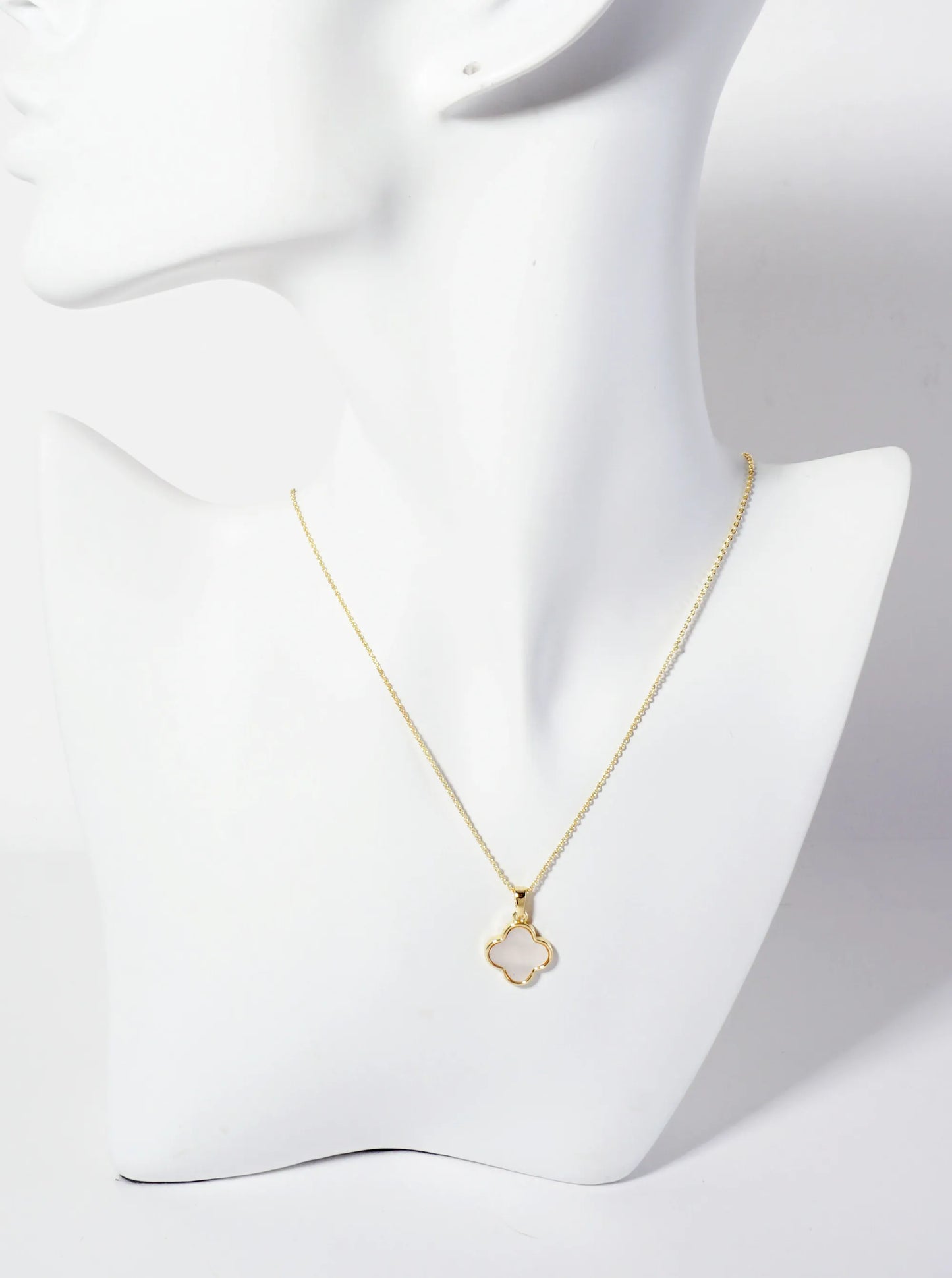 12mm Mother-of-Pearl Quatrefoil Pendant Necklace