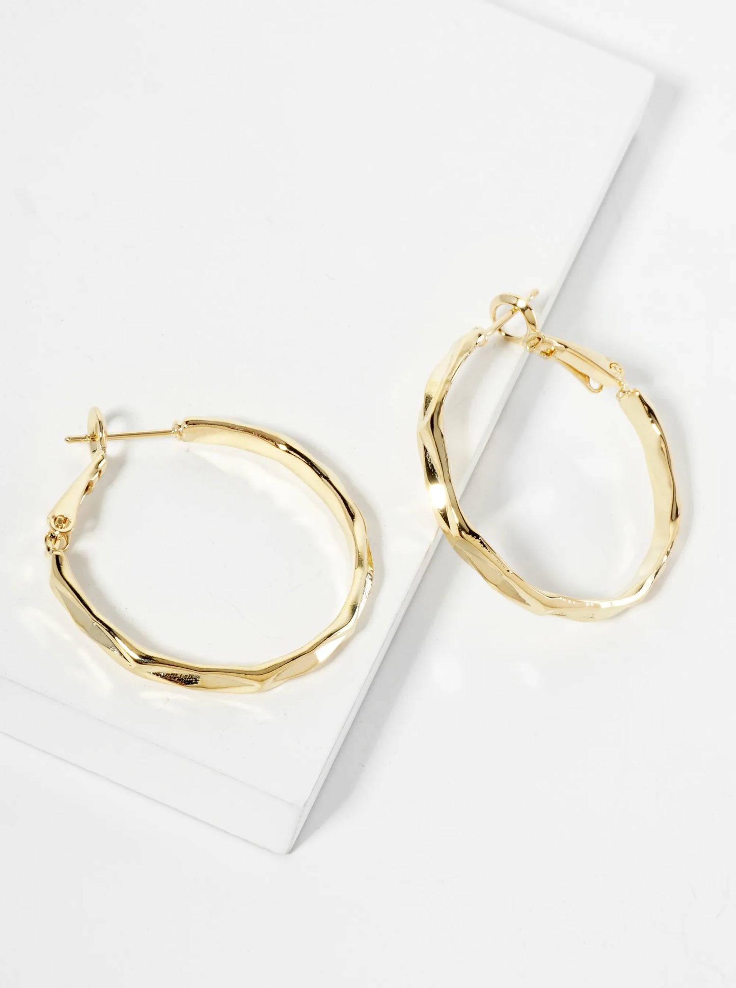 14K-Gold-Dipped Polished 30mm Faceted Texture Latch-Back Hoop Earrings