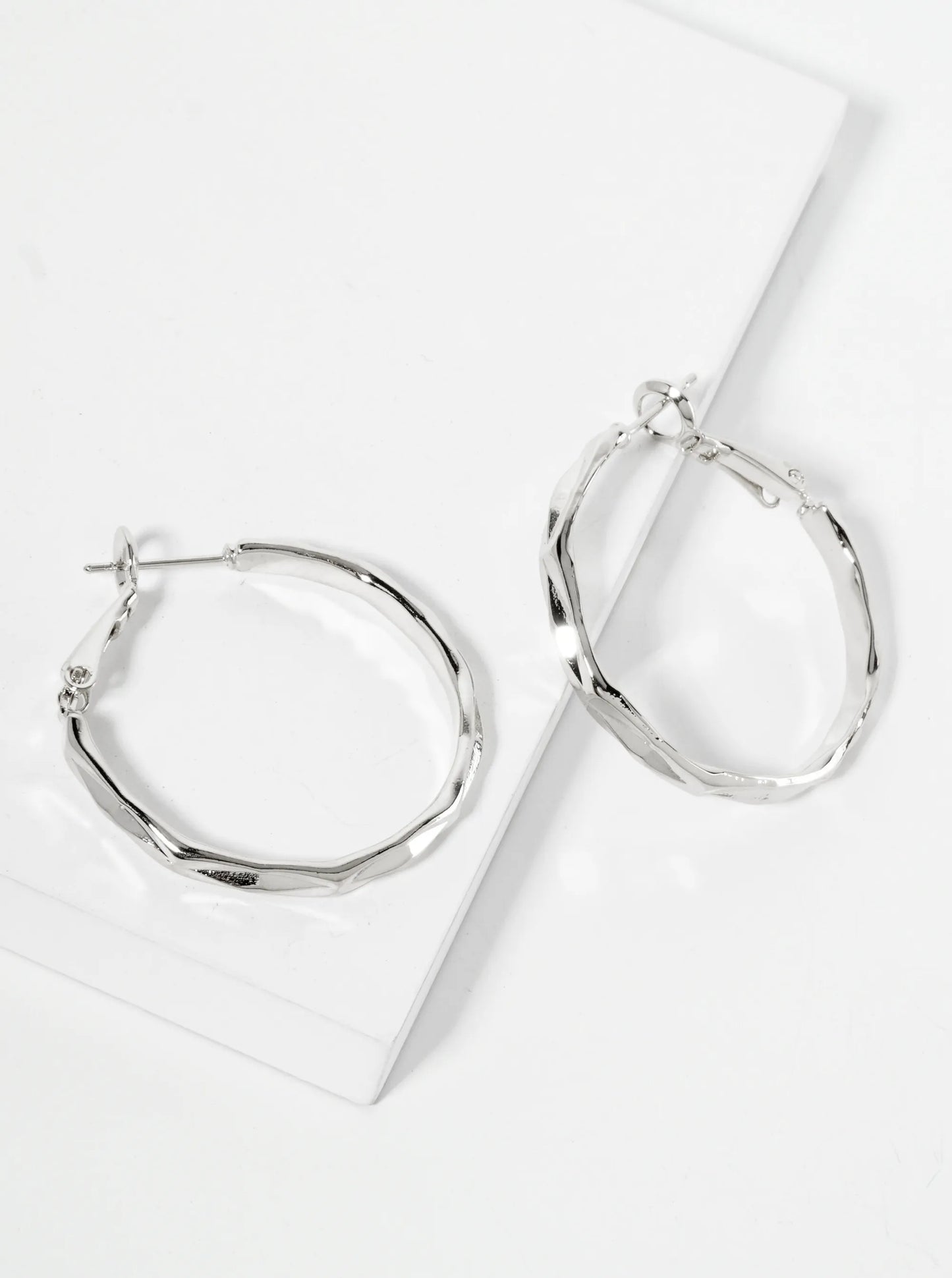 14K-Gold-Dipped Polished 30mm Faceted Texture Latch-Back Hoop Earrings