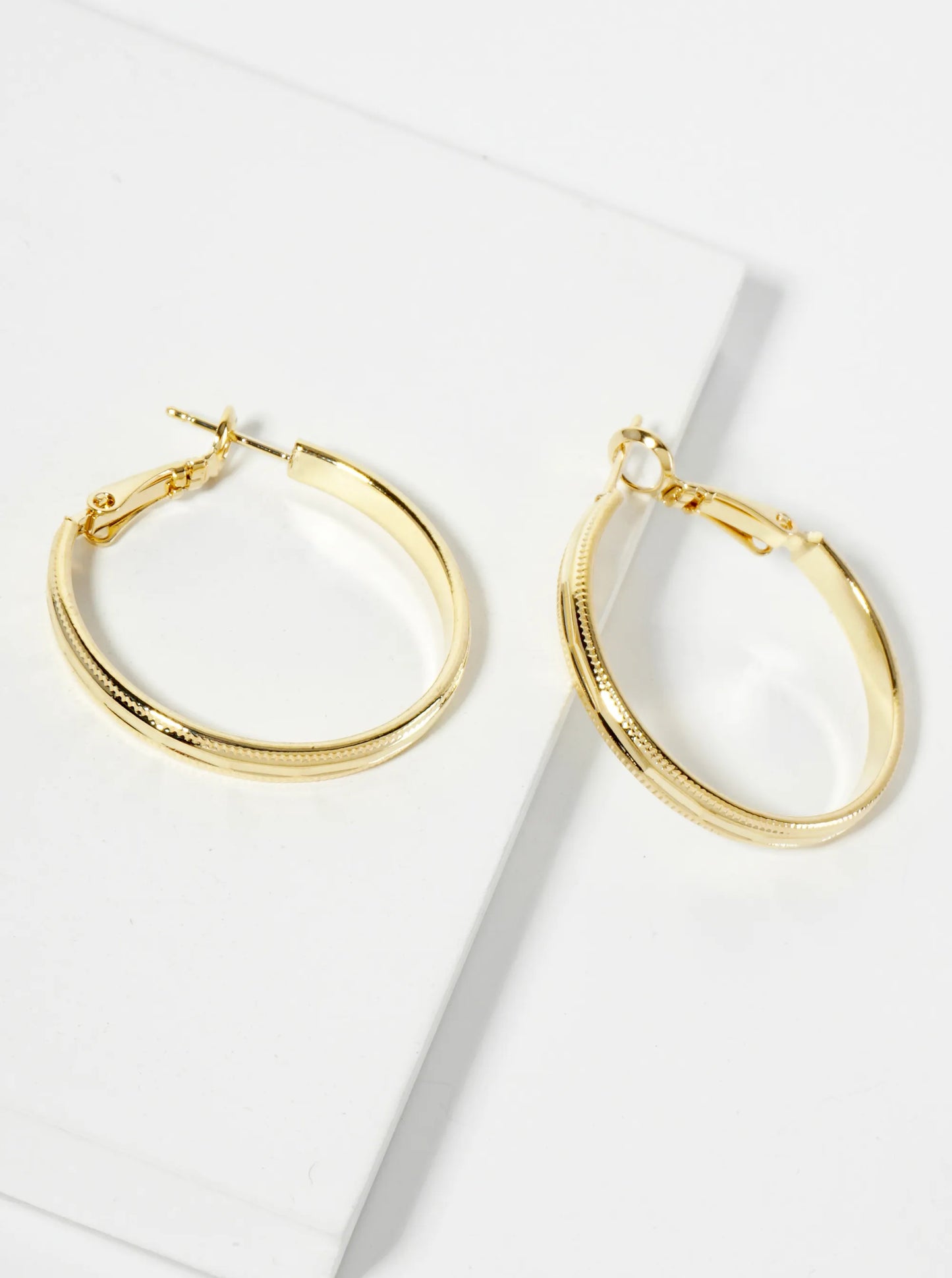 14K-Gold-Dipped Polished 30mm Latch-Back Hoop Earrings With Intricate Texture