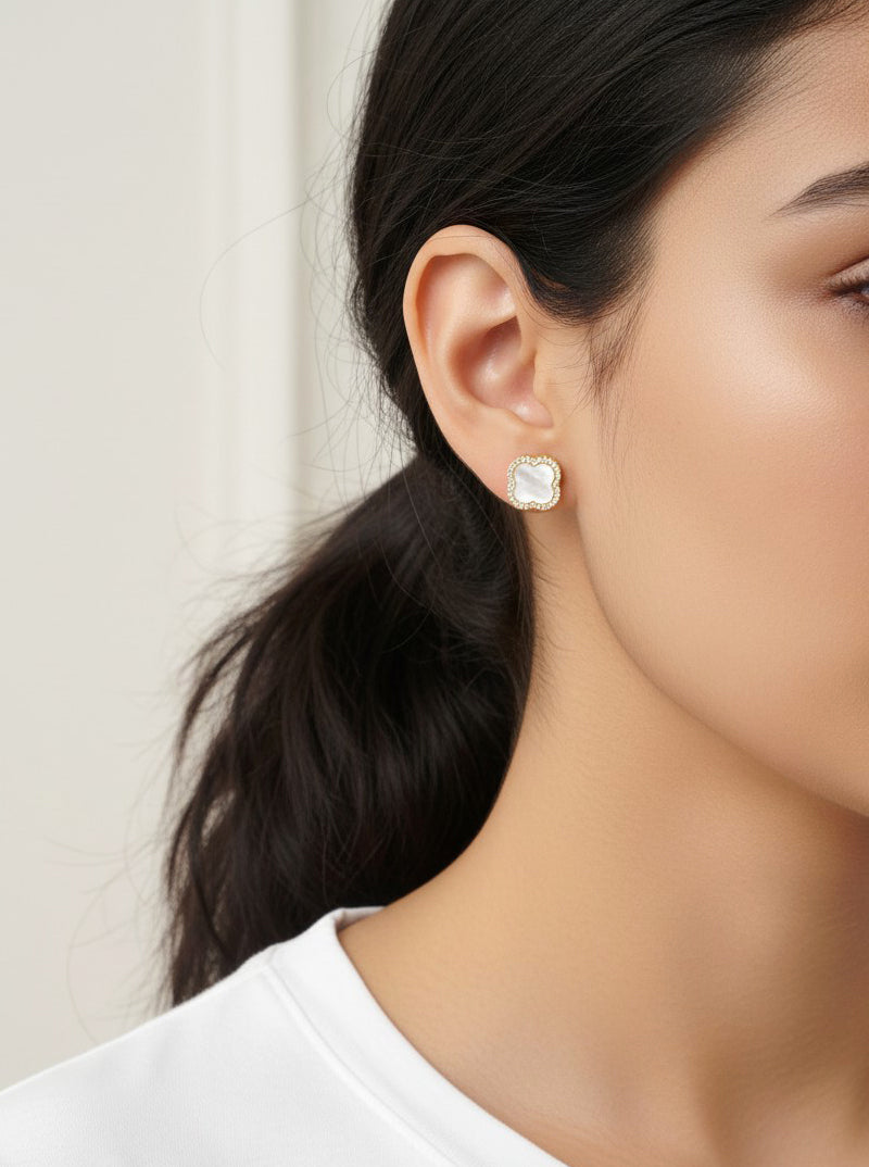 14K-Gold-Dipped-Quatrefoil-Stud-Earring-With-CZ-151-DE1652-GDWHT-2-79JRVR23065826K0405.jpg