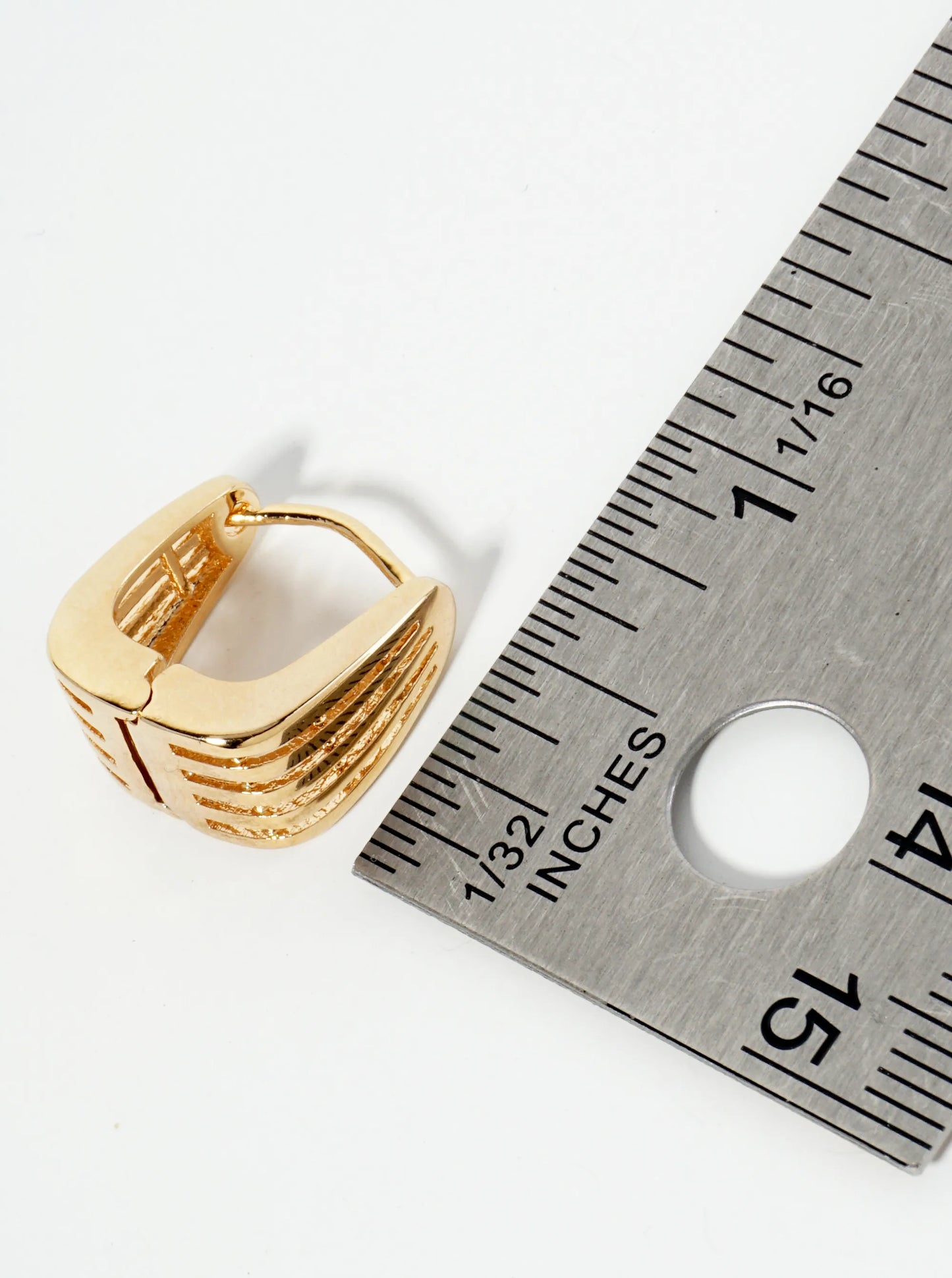 15mm 14K-Gold-Dipped Rectangular Shape Filigree Huggie Hoop Earrings