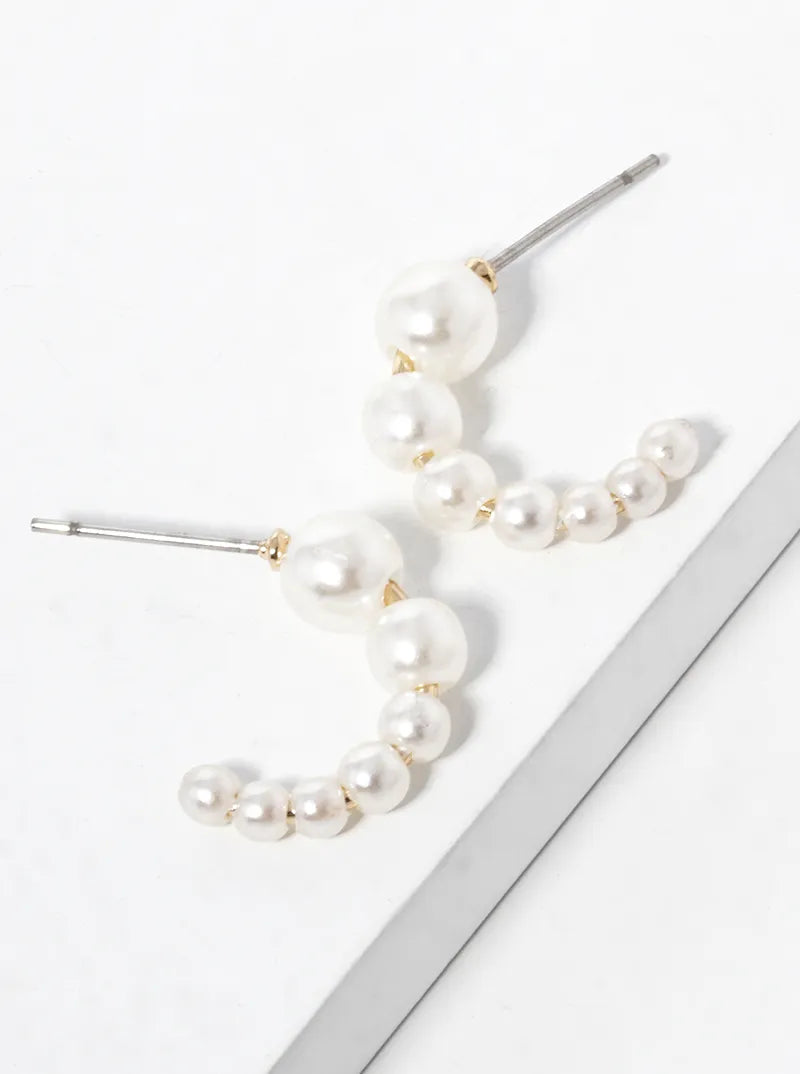 15mm Graduated Pearl Hoop Earrings