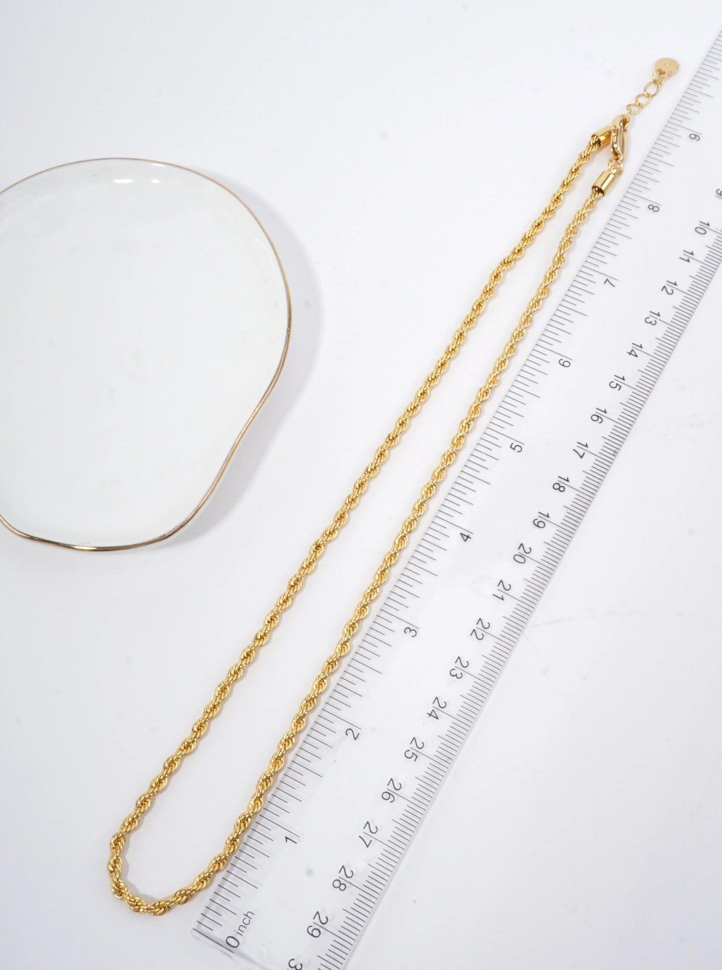 18 Inch Twisted Rope Chain Necklace
