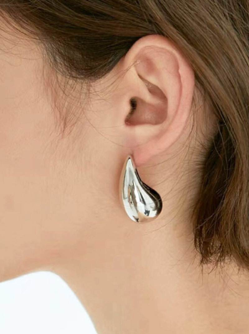 18K-Gold-Dipped 1-25-Inch Hollow Puffy Teardrop Dupe Stud Earrings