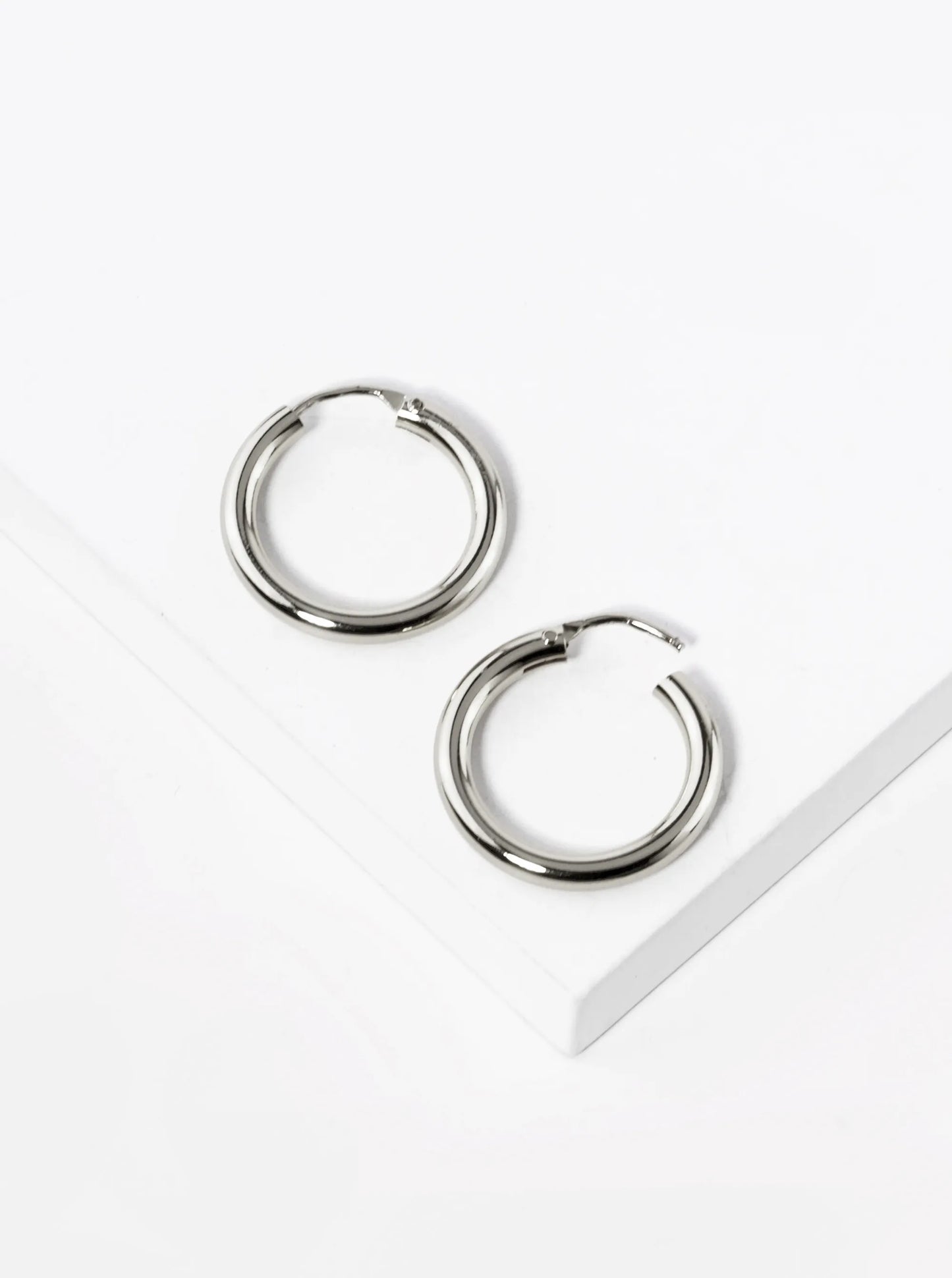 18K Gold Dipped 20mm Brass Infinite Hoop Earrings