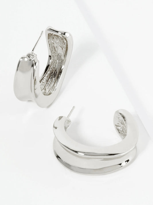 18K Gold Dipped 30mm Hoop Earrings With A Concave Center