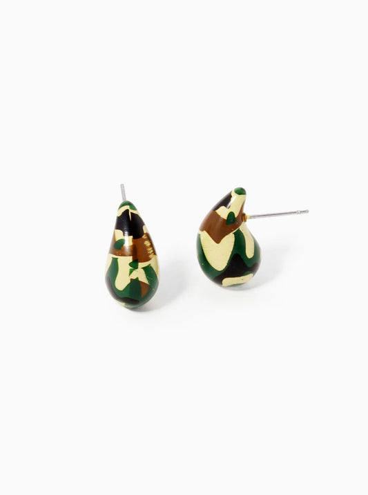 18k Gold Dipped 0 75 Inch Hollow Puffy Teardrop Stud Earrings