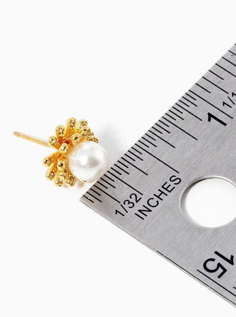 18k Gold Dipped 6mm Pearl Flower Post Stud Earrings