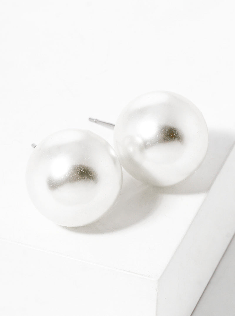 18mm Pearl Post Stud Earrings