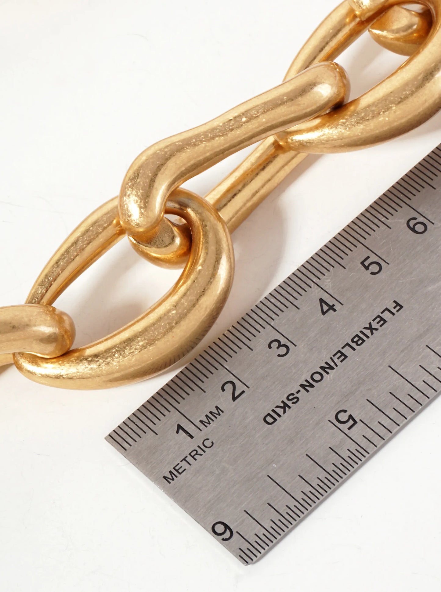 19-inch Irregular-Shaped Chunky Chain Statement Necklace