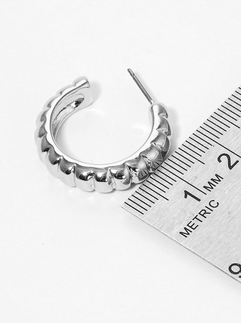 20mm Round Metal Hoop Earrings