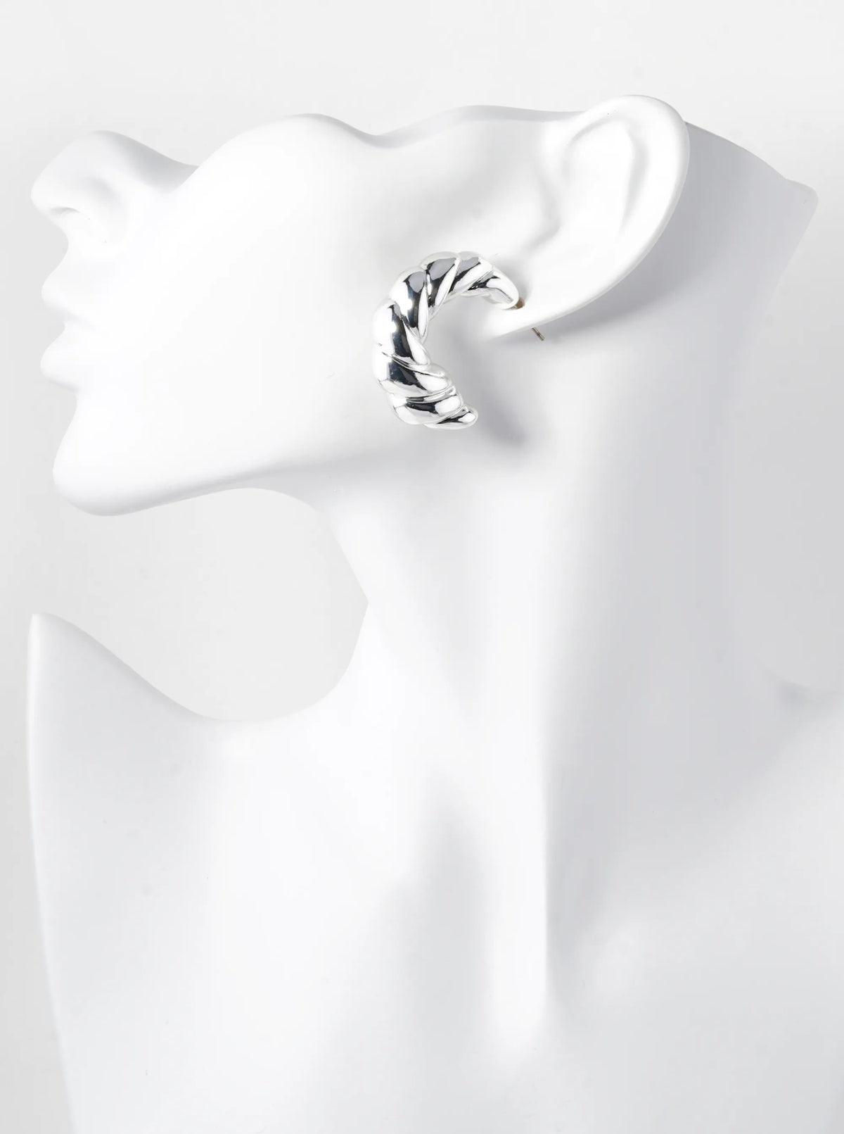 30mm Hollow Metallic Open Croissant Hoop Earrings