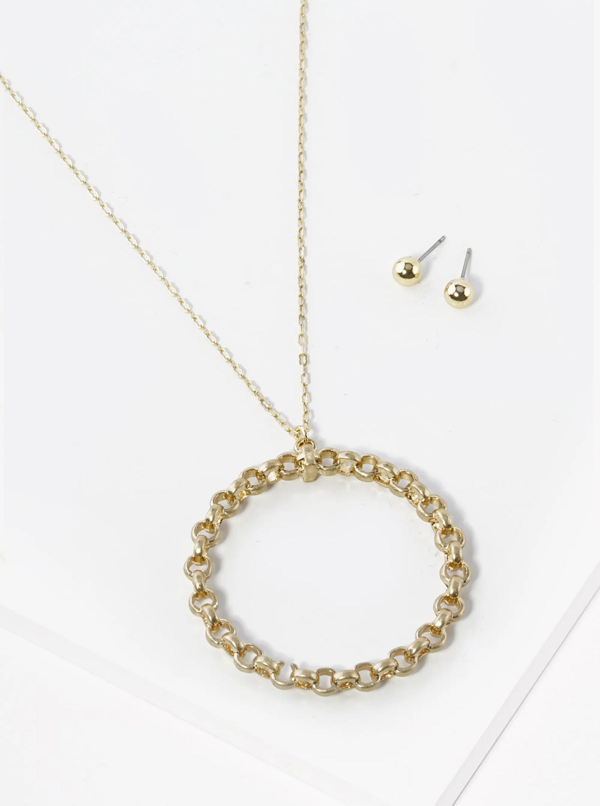 32 Inch Long Necklace With Simulated Chain Round Pendant