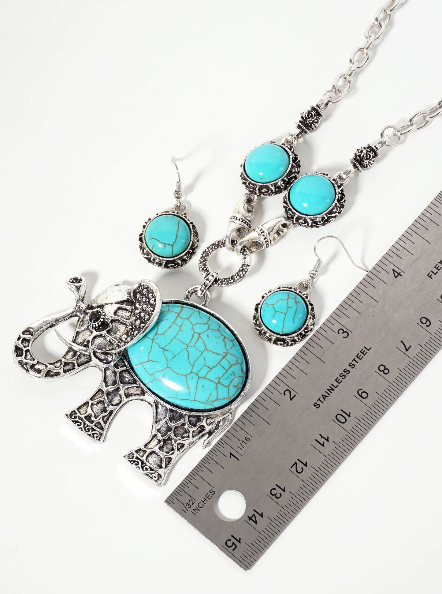 Animal-Theme Semi-precious Natural-Stone Elephant Pendant Necklace