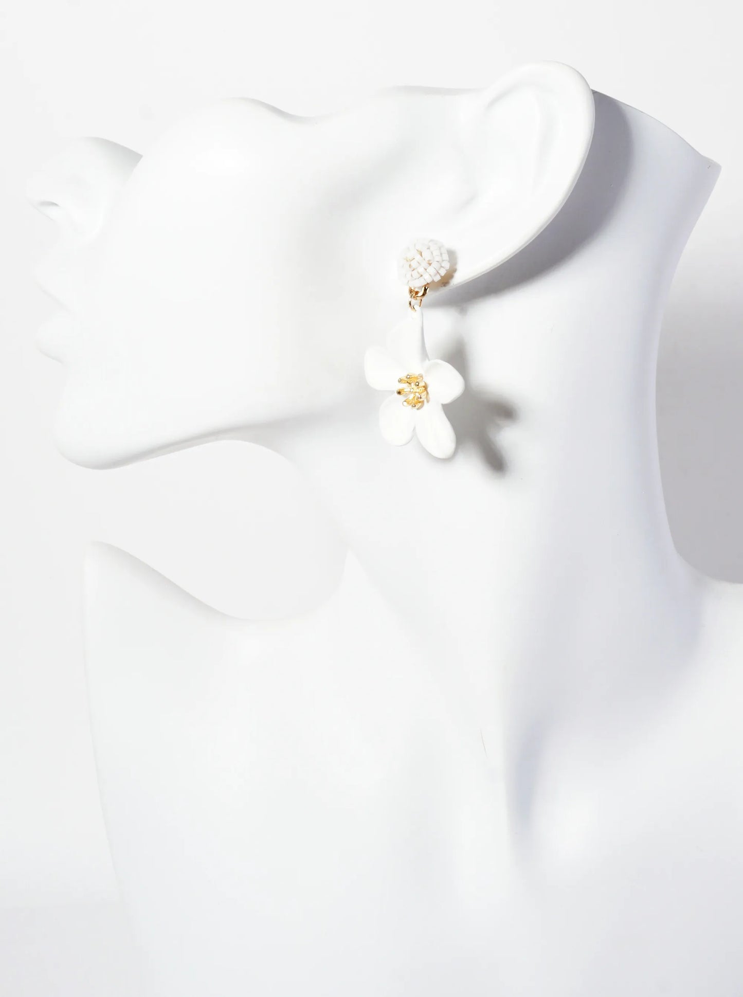 Botanical-Theme Flower Drop Glass-Beaded Dangle Earrings