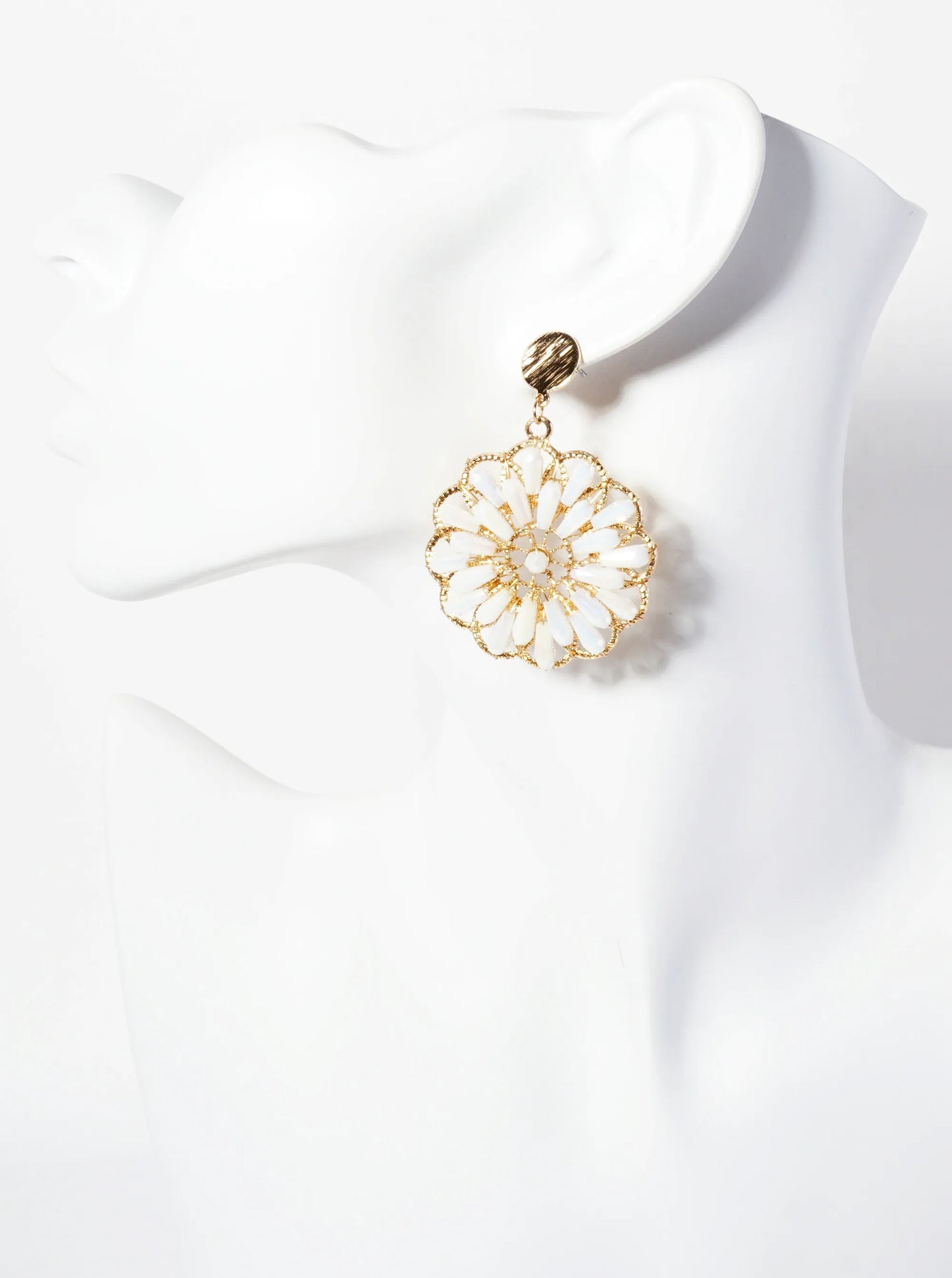 Botanical-Theme Flower-Shaped Glass-Beaded Drop Dangle Earrings