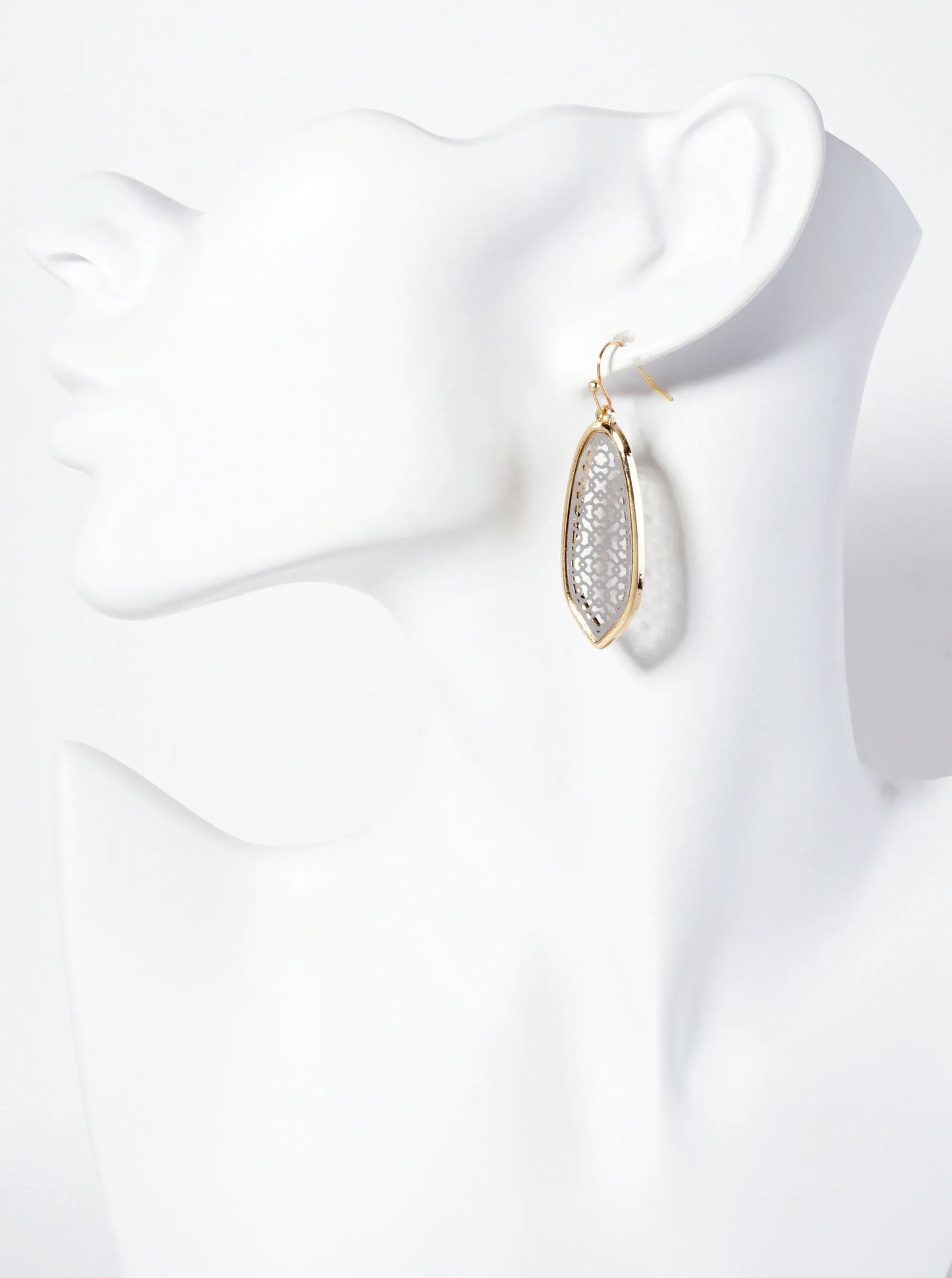 Dual-Tone Quatrefoil-Pattern Filigree Dangle Earrings