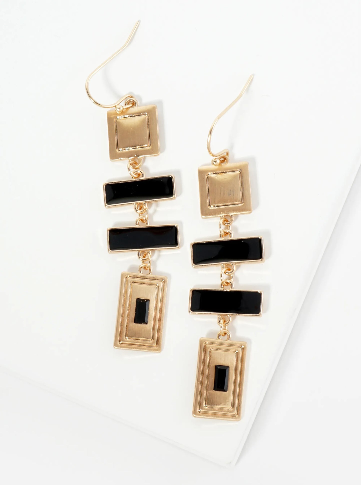 Edgy Dangle Earrings With Various Square Shapes