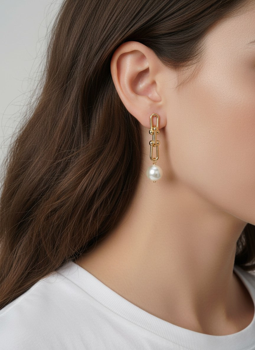 Paperclip Chain Pearl Earrings