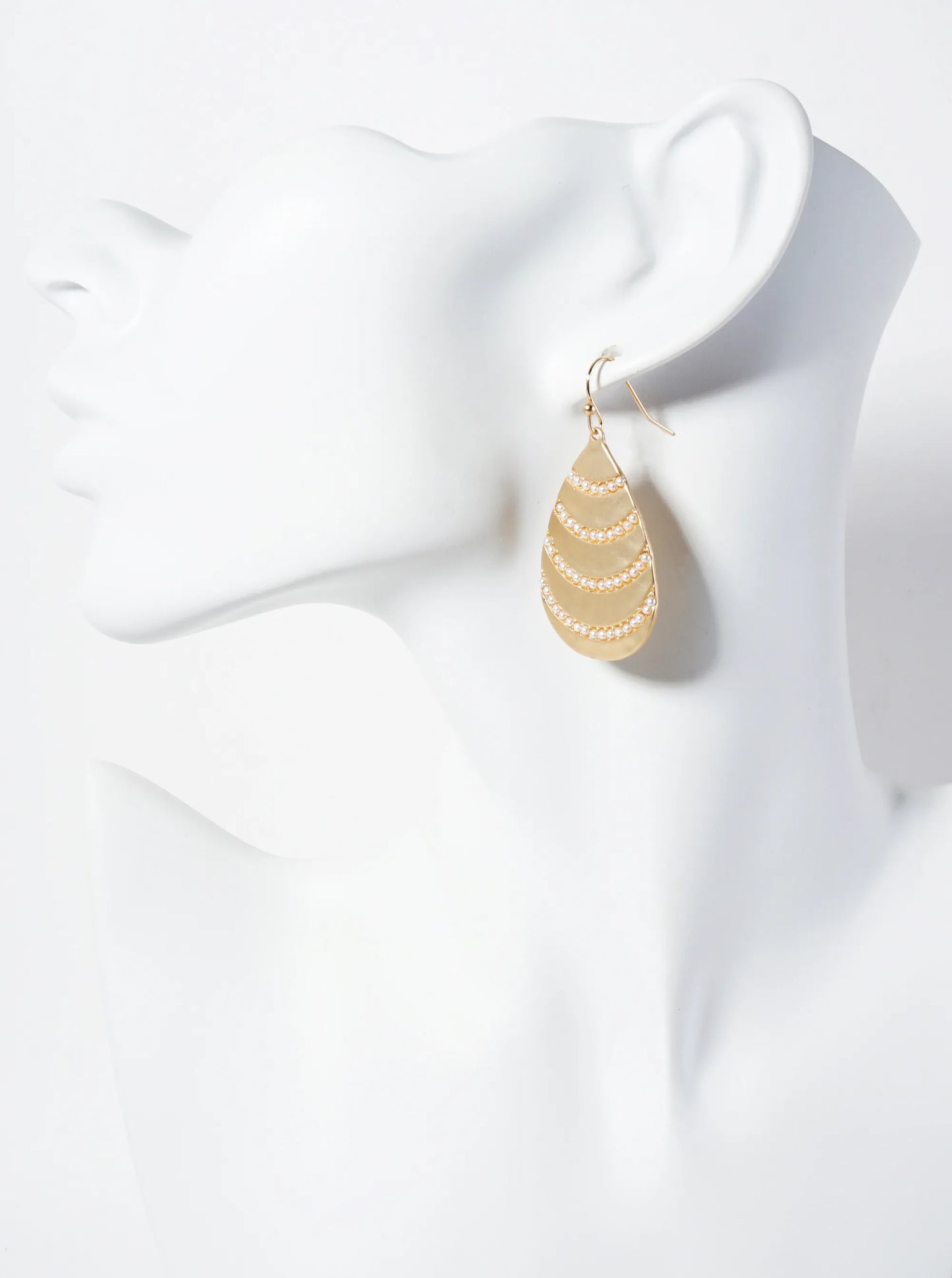 Hammered-texture Teardrop Earrings With Pearls Arranged In A Wavy Curve