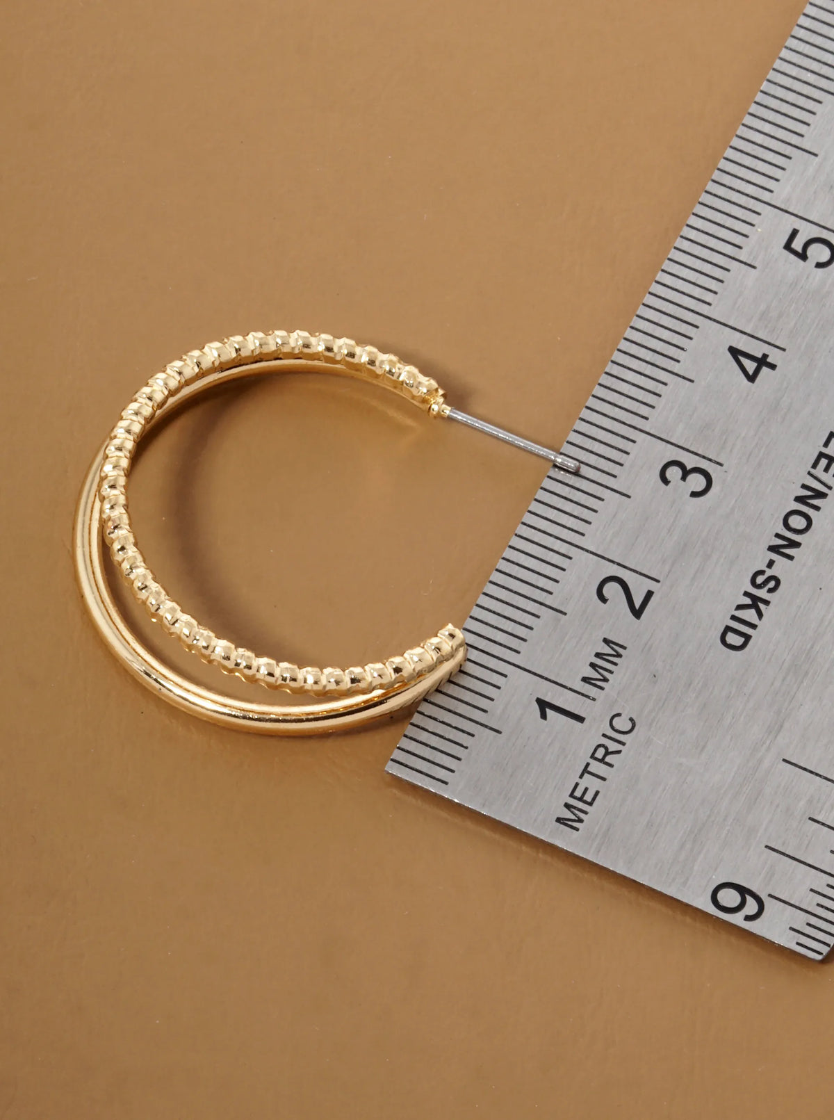 Lightweight Textured 25mm Metal Double Hoop Earrings