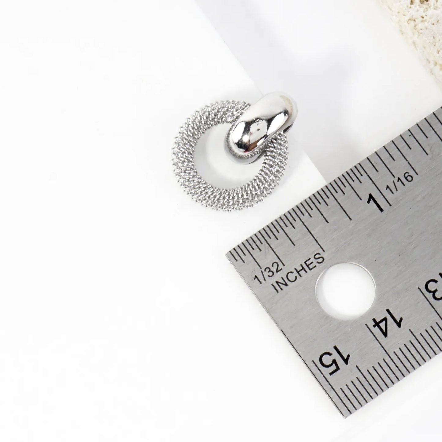 Mesh Doorknocker Post Brass Earrings