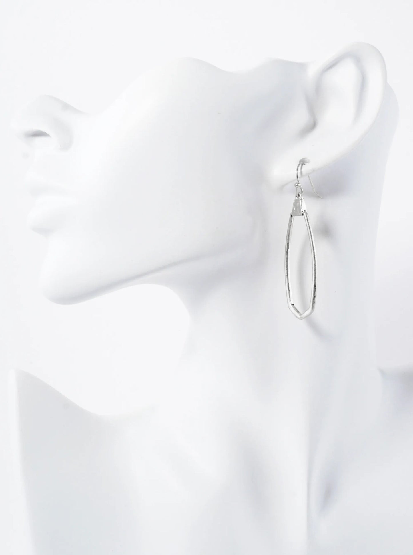 Metal-Brushed-Texture-Long-Doorknocker-Dangle-Earrings-33-HE2699-WS-1-70YAH328051625K0941.jpg
