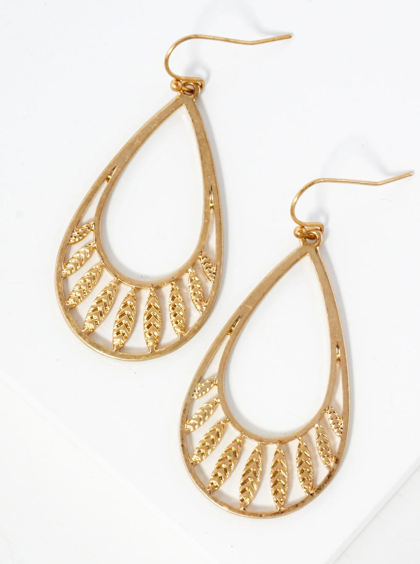 Metal Chevron Textured Teardrop Dangle Earrings