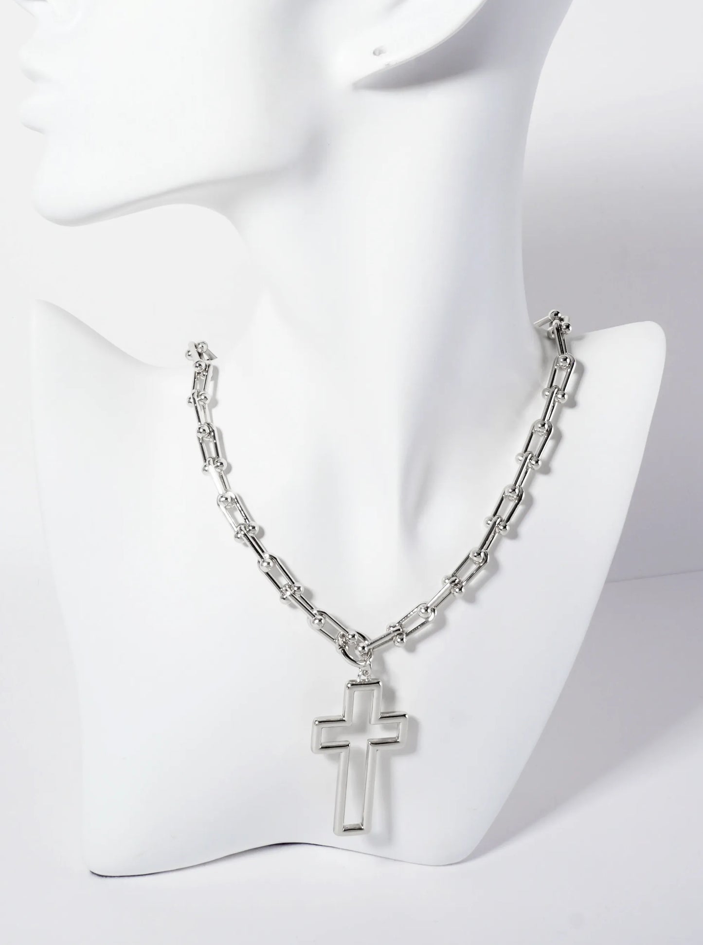 Metal Cross Pendant With HardWear Chain Necklace
