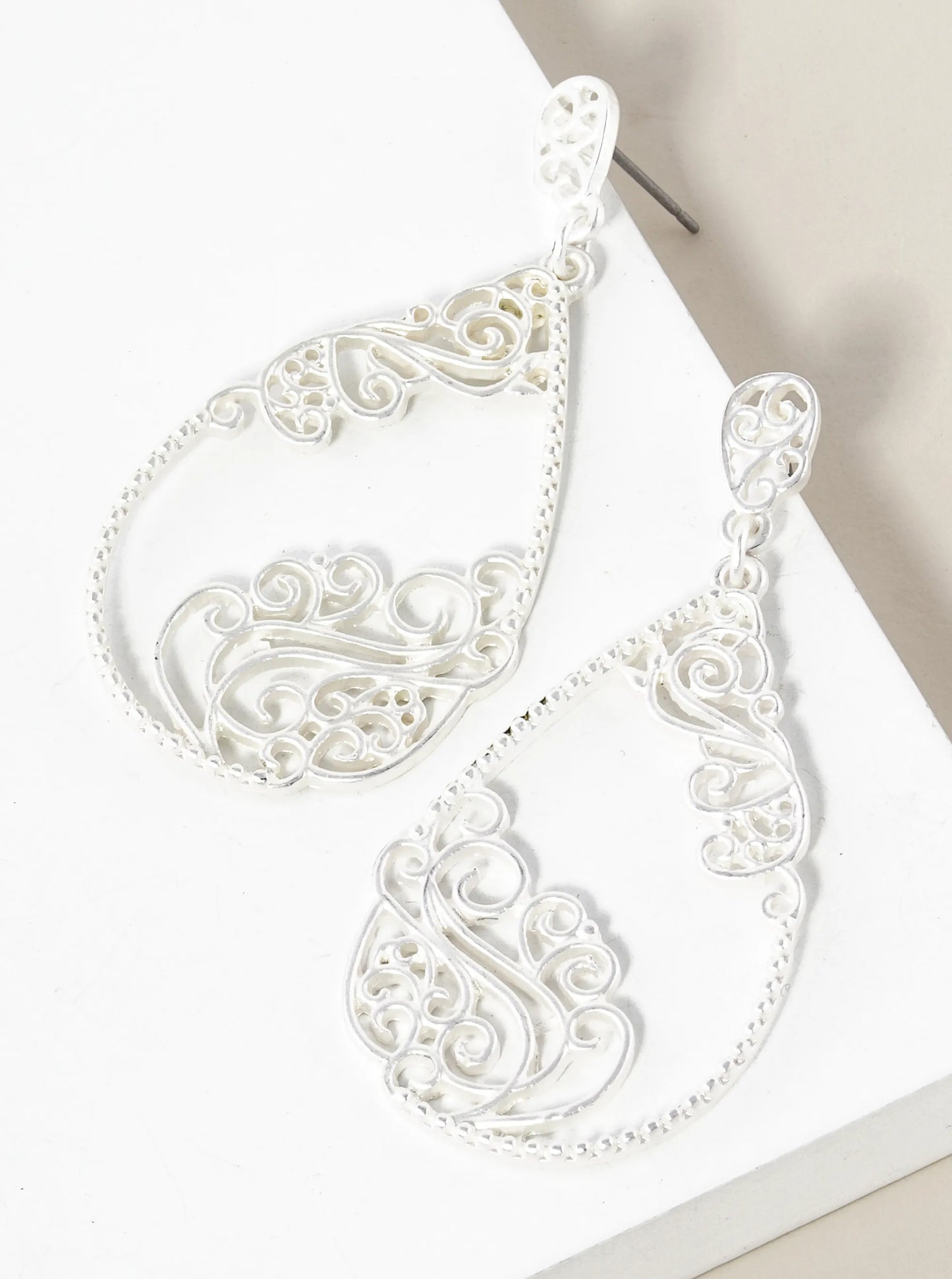 Metal Filigree Teardrop Dangle Earrings