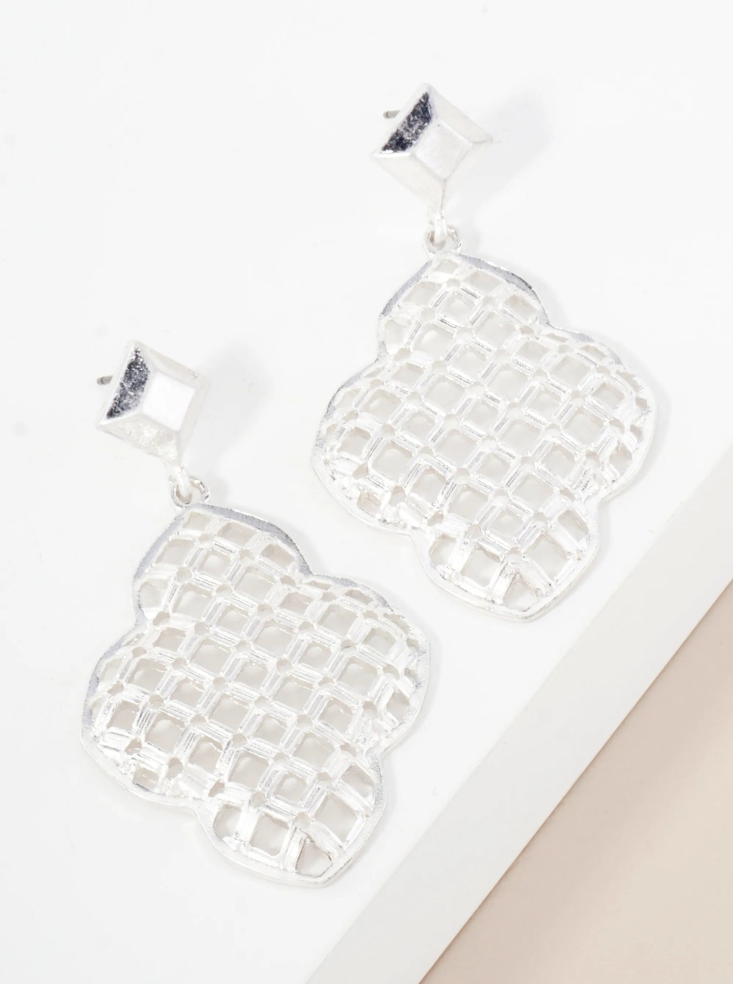 Metal Woven-Texture Quatrefoil Drop Dangle Earrings With-Titanium-Post