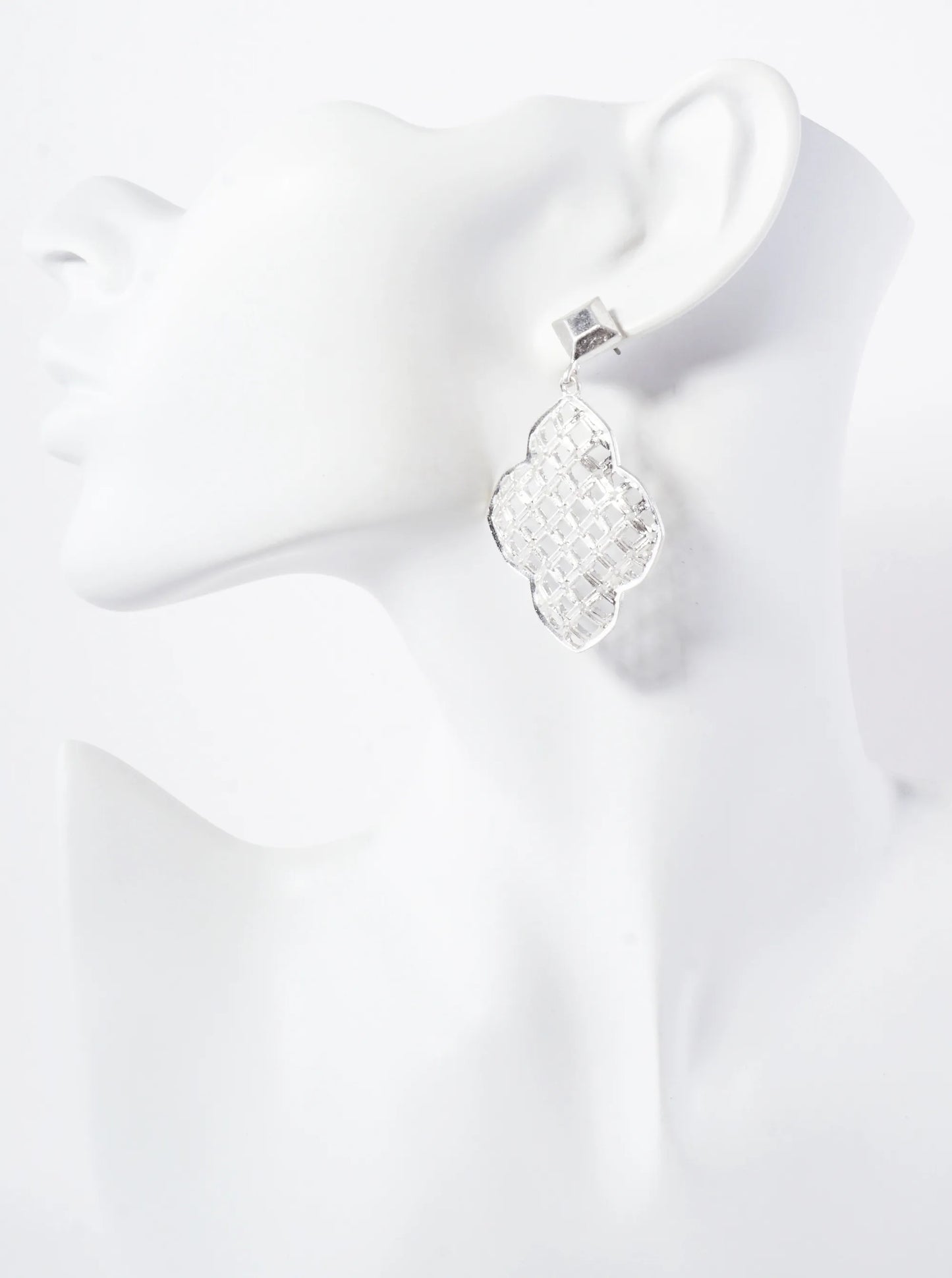 Metal Woven-Texture Quatrefoil Drop Dangle Earrings With-Titanium-Post