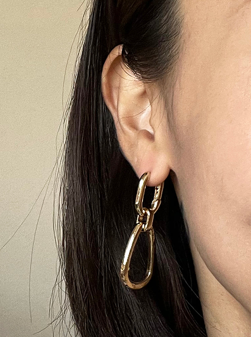 Metal Chunky Chain Huggie Earrings
