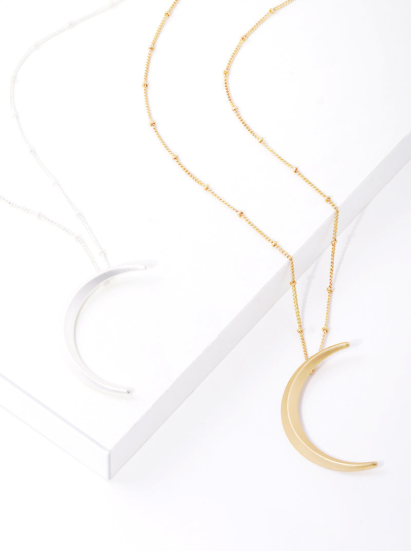 Metal Edge Moon Pendant Long Necklace