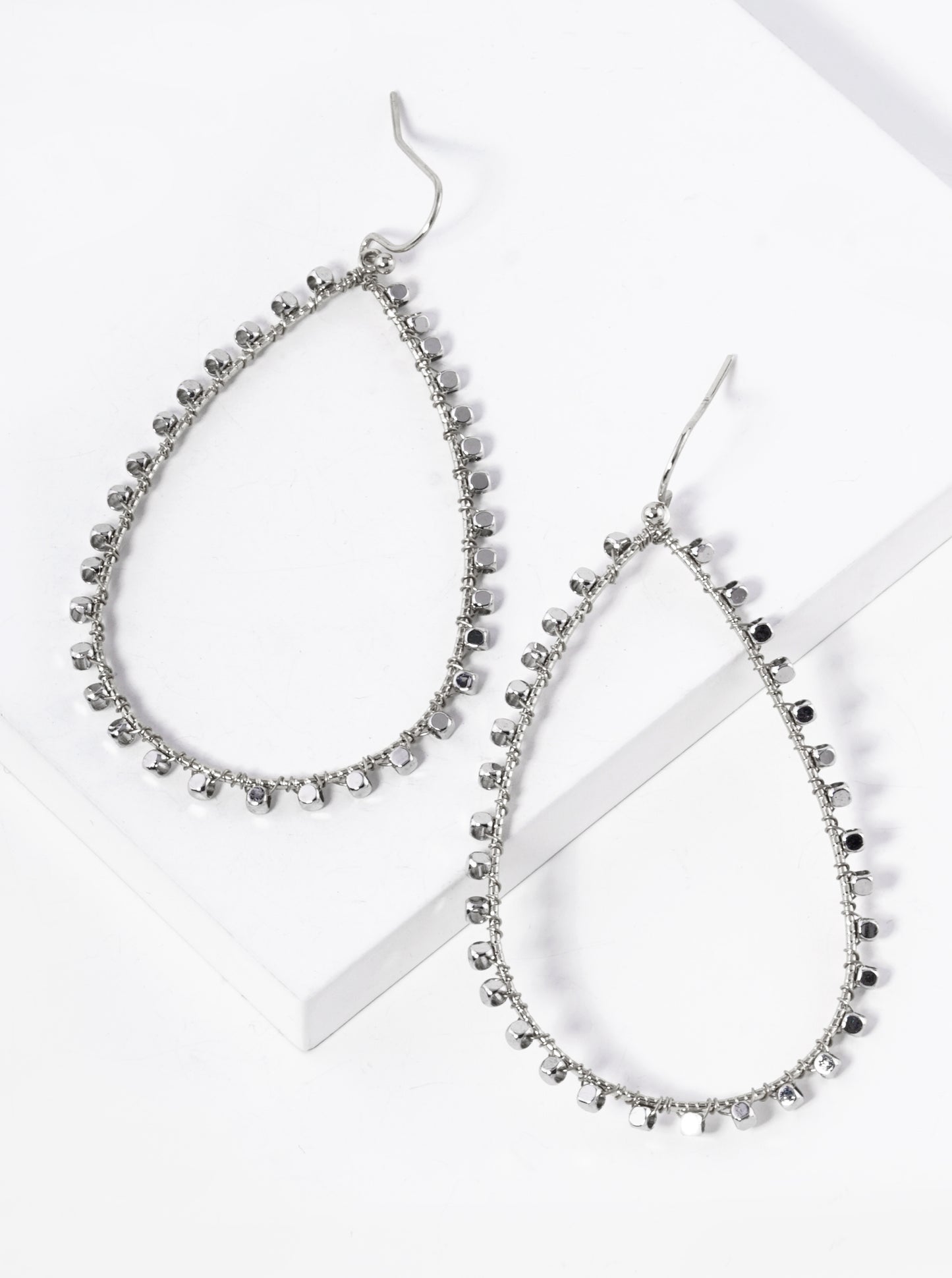 Metallic Bead Wired Teardrop Dangle Drop Earrings