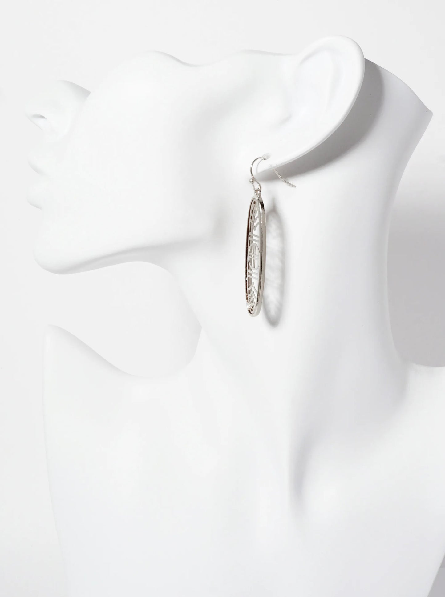 Oval-Shaped Metal Filigree Dangle Earrings