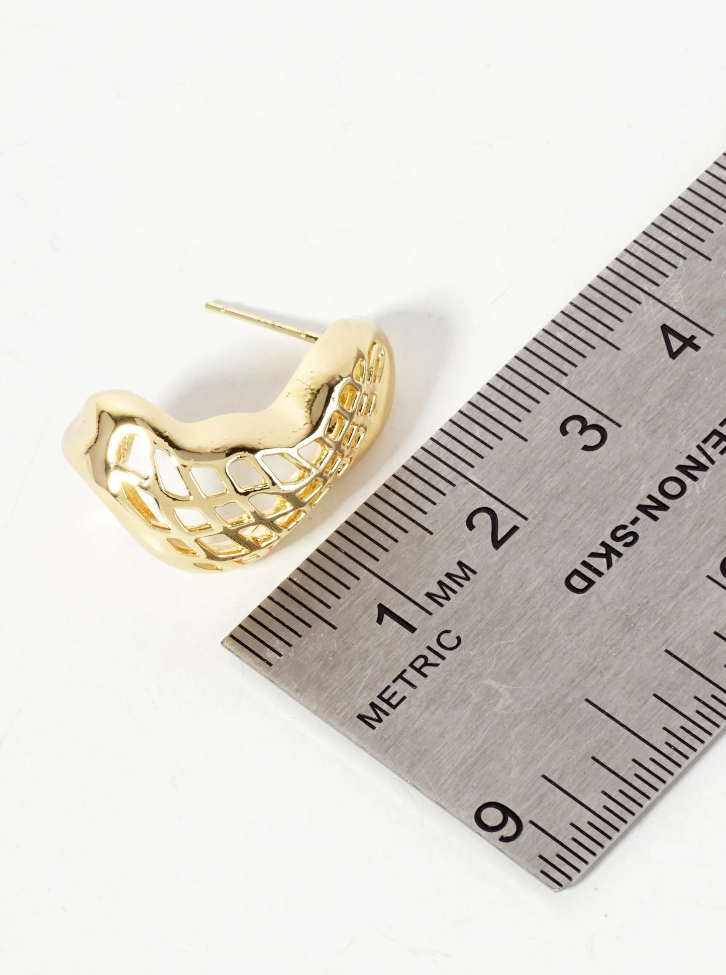 Polished Brass Filigree 25mm 18K-Gold-Dipped Organic-Shaped Hoop Earrings