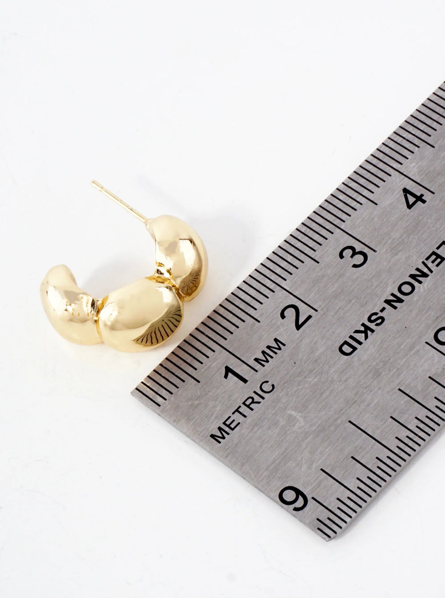 Polished Brass Flower-Shaped 15mm 18K-Gold-Dipped Hoop Earrings