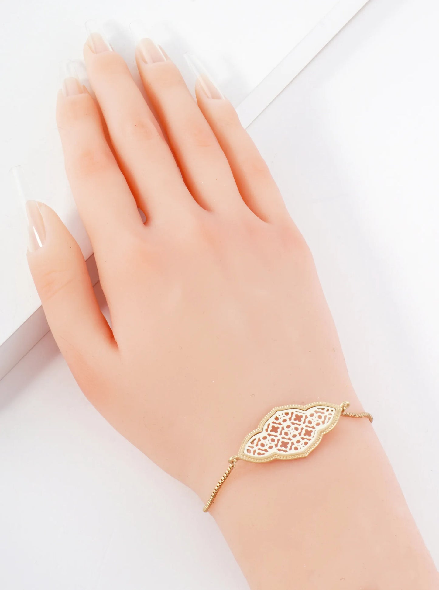 Quatrefoil Filigree 1mm Box-Chain Pull-Tie Bracelet