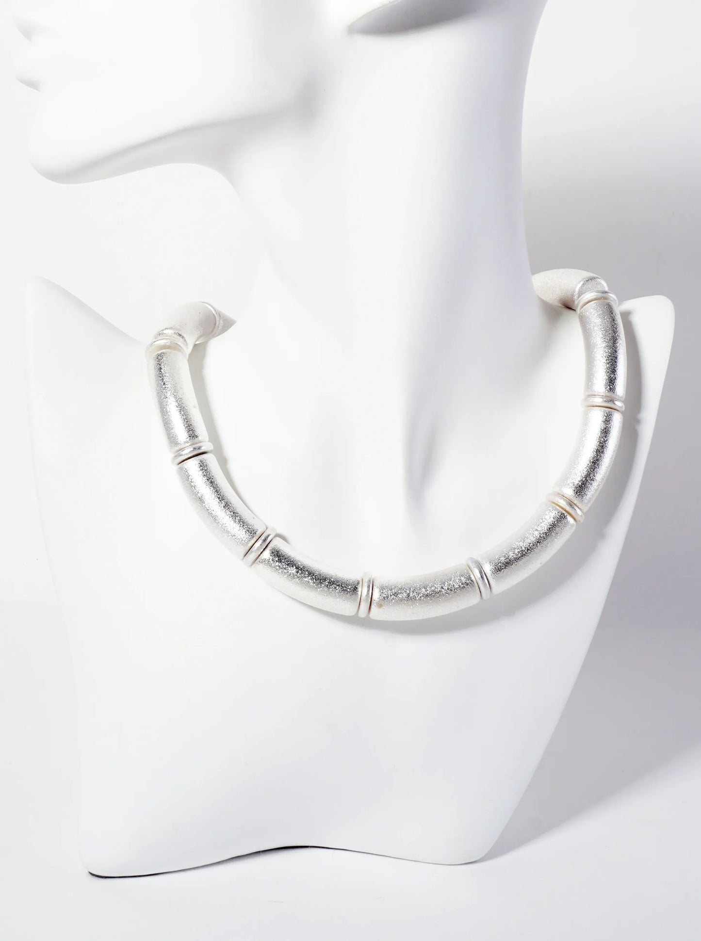 Sand-Texture Hollow Curved Cylinder Chain 16-inch Necklace