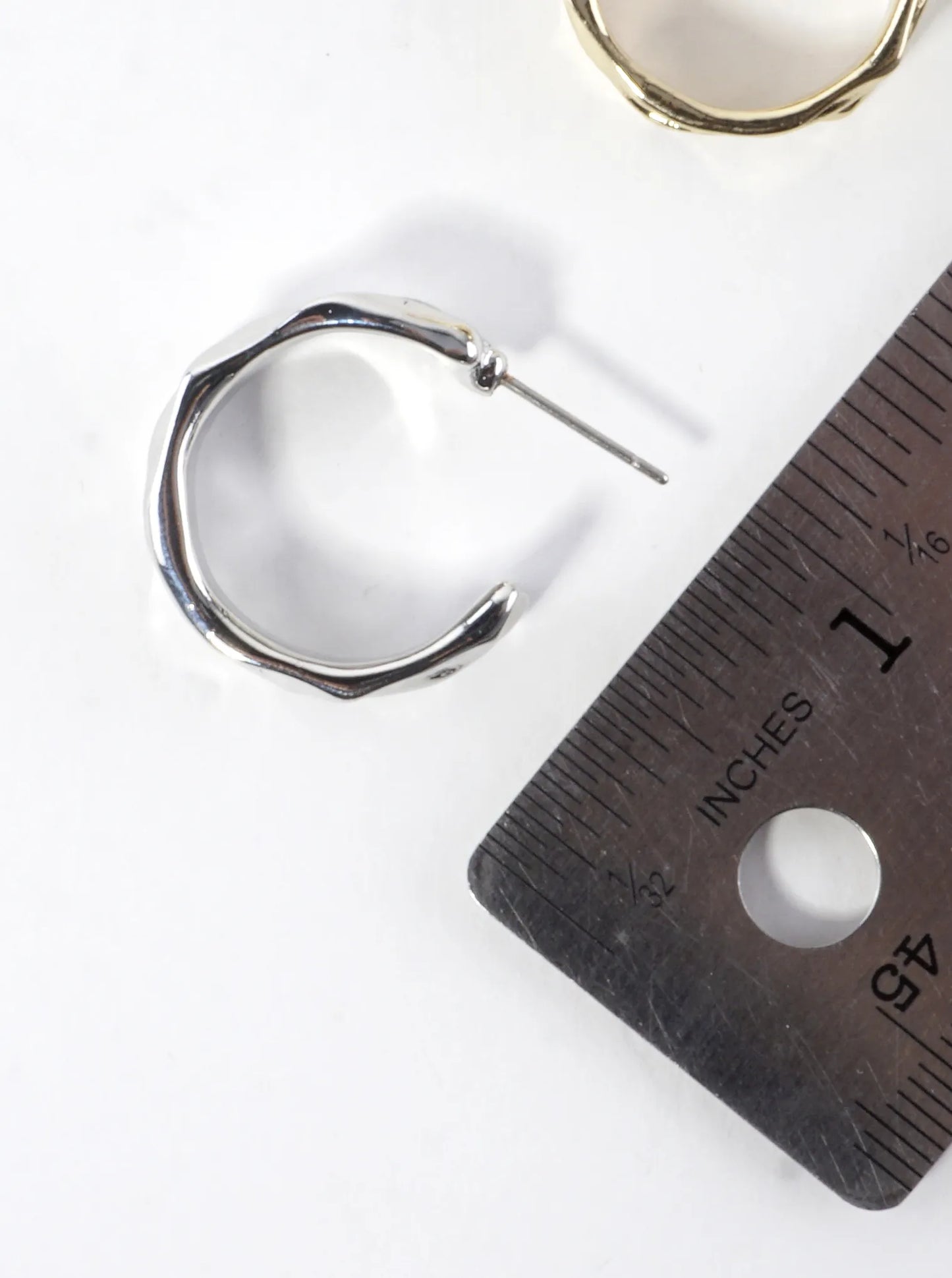 Sculpted Texture Hoop Earrings