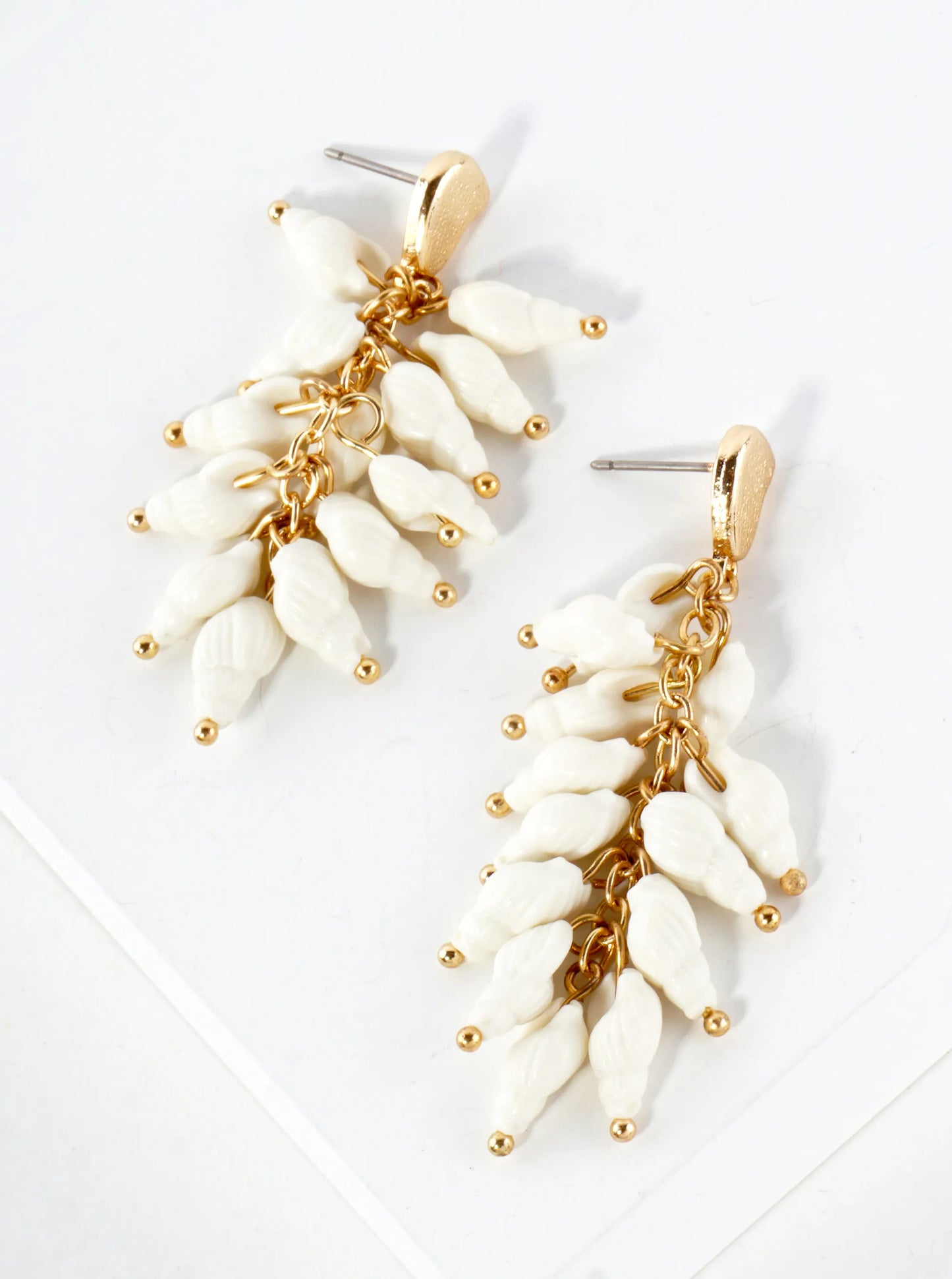 Sea-Life Conch Seashell Cluster Dangle Earrings