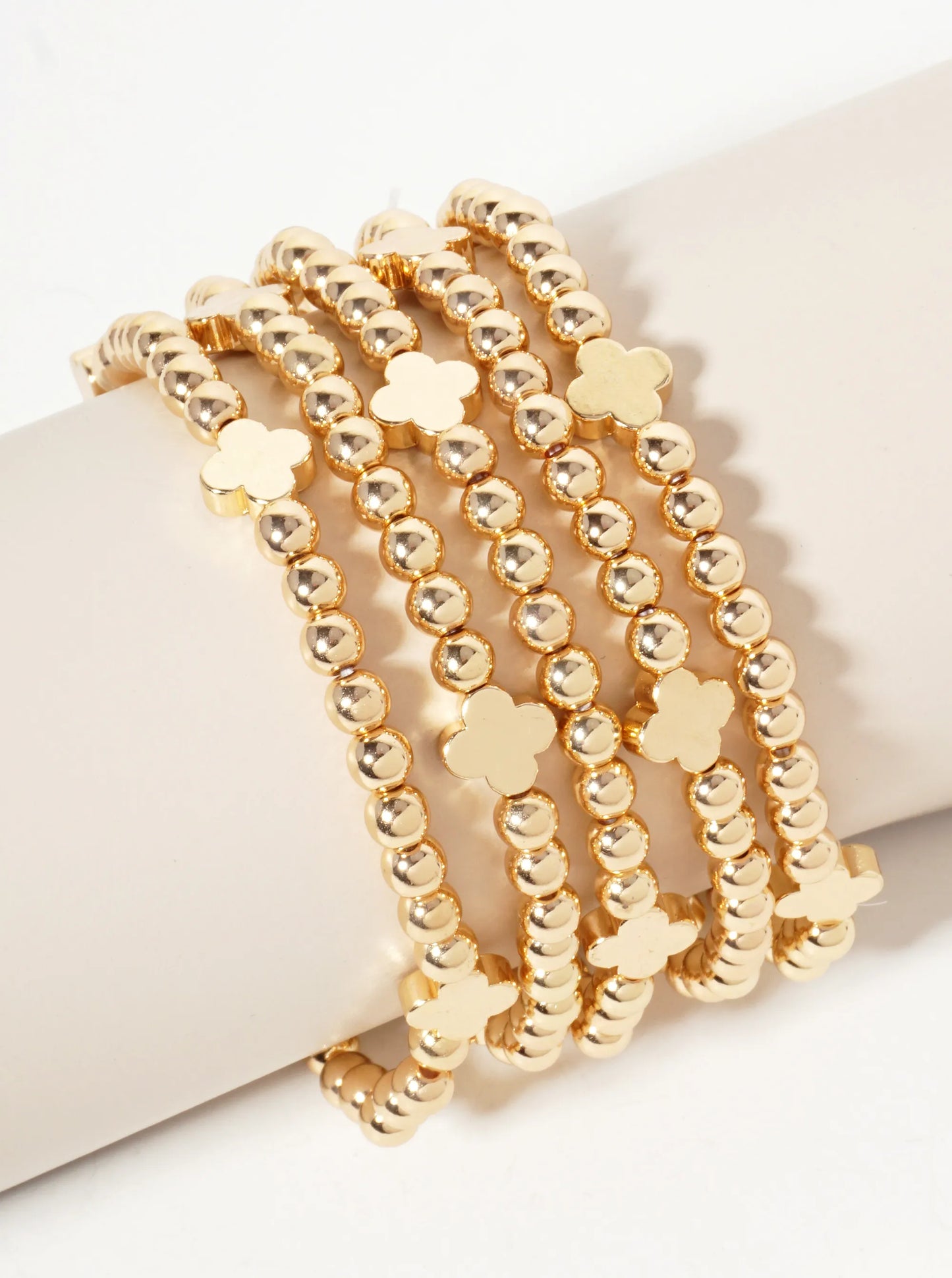 Set-of-5 Polished Metallic Quatrefoil And Ball-Beads Stackable Stretch Bracelet