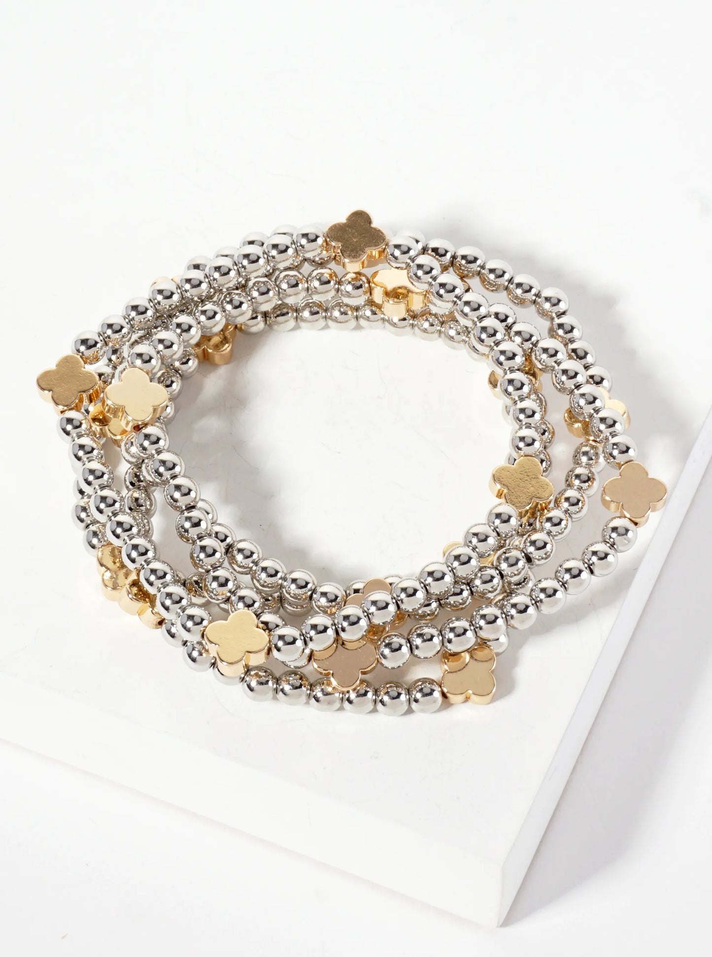 Set-of-5 Polished Metallic Quatrefoil And Ball-Beads Stackable Stretch Bracelet