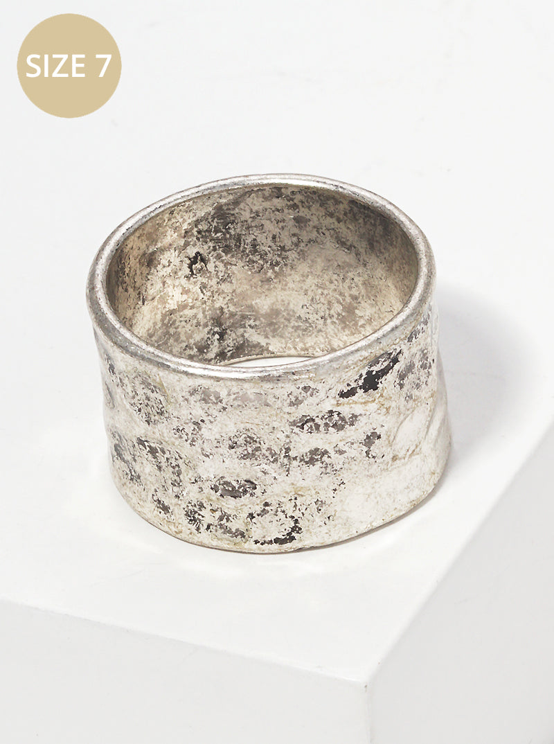 Size 7 Hammered Chunky Bold Ring