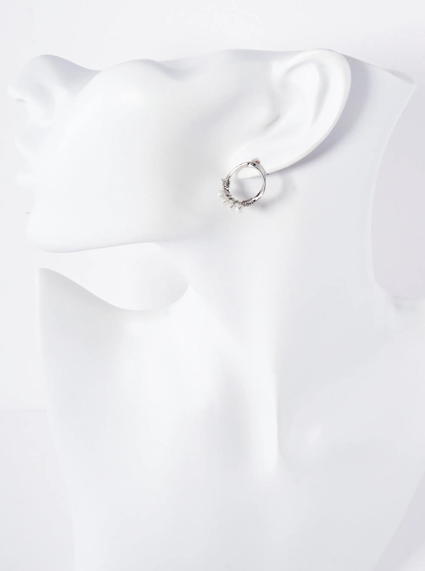 Small Circle Post Earrings With Wired Pearls