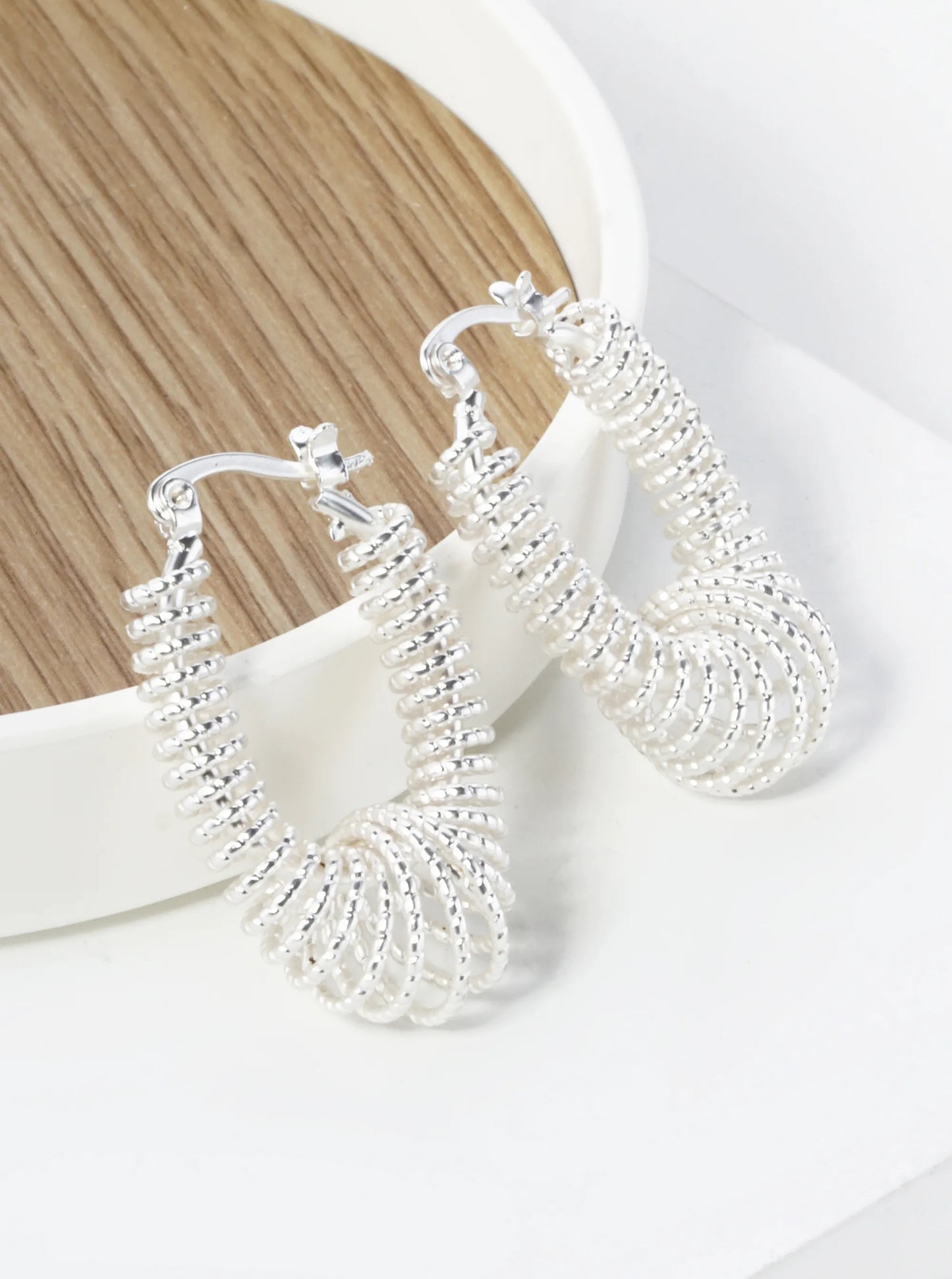 Textured Metal Wire Spiral Oval Hoop Earrings